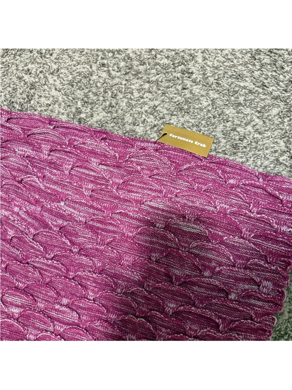 🧜🏻♀️🧜♂️Mermaid Tail Blanket in Pink - Picture 2 of 2